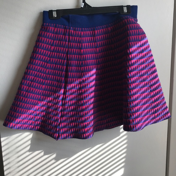 Skirts - Picture 2 of 2